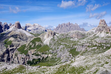 Panorama Sur Les Dolomites (sentier Des Trei Cime)