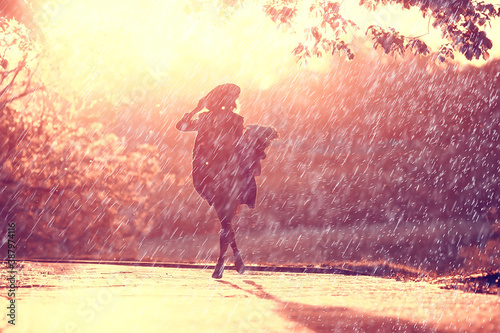 Fotomural summer rain romance girl happiness / weather rain, summer mood, happy cheerful w