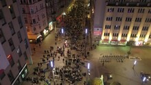 Strajk Kobiet, Przemarsz Protestujących Przeciwko Rządom W Katowicach W Dniu 25.10.2020, Tłum Ludzi I Głośny Protest