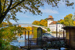 Abteibrücke mit Insel der Jugend in Berlin Treptow an einem sonnigen Herbsttag