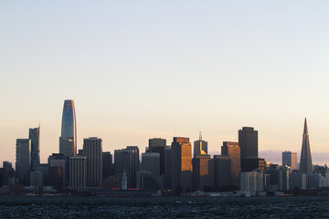 Fototapete - Beautiful San Francisco skyline at sunset