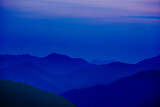 Fototapeta Góry - 夕暮れの山々