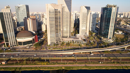Fototapete - Marginal Pinheiros expressway and Pinheiros river in Sao Paulo city.