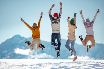 Friends celebrates beginning of winter in mountains