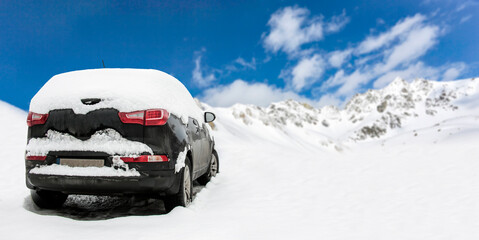 Poster - Winter car and landscape of mountains 