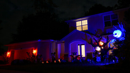 Halloween decoration in front of a house 