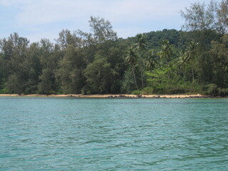 Wall Mural - The stunning beaches, islands and turquoise ocean outside of Sihanoukville (Kampong Som) in Cambodia, Asia