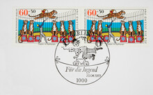 Briefmarke Stamp Gestempelt Used Frankiert Cancel Vintage Retro Alt Old Tiger Zirkus Circus Dompteur Raubtiere Manege Clown Fahrrad Hochseil Ball Ball