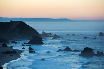 Wall Mural - beautiful landscape view of the pacific coast of oregon during the sunrise.