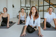 © lithiumphoto - Yoga class of young people group indoor