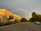 Fototapeta Tęcza - rainbow in the city