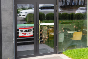 Aufkleber - Business office or store shop is closed, bankrupt business due to the effect of novel Coronavirus (COVID-19) pandemic
