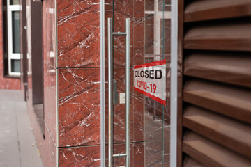 Aufkleber - Business office or store shop is closed, bankrupt business due to the effect of novel Coronavirus (COVID-19) pandemic