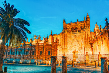 Wall Mural - Cathedral of Saint Mary of the See (Catedral de Santa Maria de l