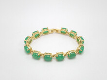 Green Jade Gems On Gold Bracelet Fashion Wear