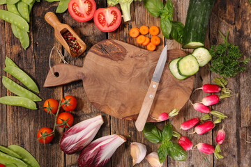 Poster - wooden board with fresh vegetables