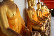 Goldener Buddha im Tempel in Bangkok 