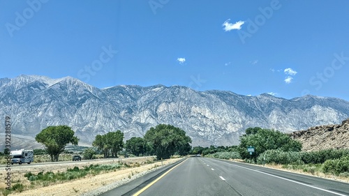Cuadros en Lienzo on the road by bishop california