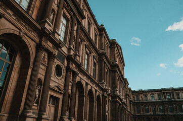 Canvas Print - PARIS, FRANCE - Nov 07, 2020: Beautiful landscape shot of the Parisian architecture