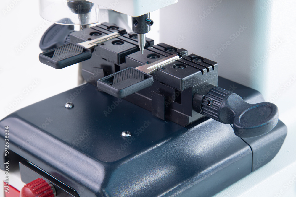 Production of home keys on a specialized vertical key machine.