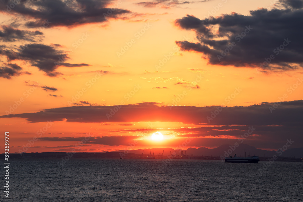 (千葉県-風景)展望デッキから望む三浦半島側のサンセット風景１