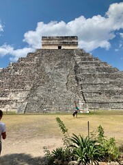 mexico, pyramid, chichen itza, ancient, mayan, maya, itza, chichen, temple, stone, ruins, yucatan, architecture, travel, city, old, ruin, chichen-itza, kukulkan, cancun, archaeology, tour