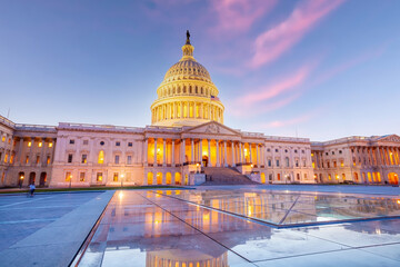 Fototapete - The United States Capitol Building in Washington, DC. American landmark
