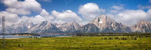 Cuadros en Lienzo Grand Teton national park, mountain range panorama, Wyoming, USA