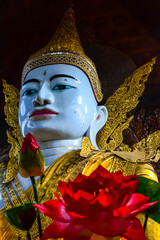 Sticker - Vertical shot of the big statue of Gautama Buddha in Ngar Htat Gyi Pagoda, Yangon, Myanmar