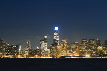 Fototapete - Beautiful San Francisco skyline at night