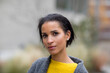 © Jo Kirchherr/Westend61 - Portrait of serious young woman