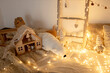 © Gala Mart√≠nez L√≥pez/Westend61 - Domestic room decorated with fairy lights