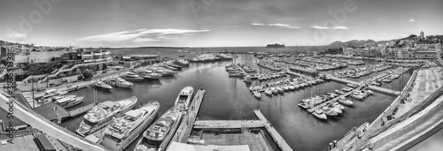 Fotografía Aerial view over the Old Harbor, Cannes, Cote d'Azur, France