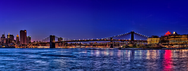 Wall Mural - Night view of Manhattan and Brooklyn bridge