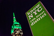 luci verdi nella notte di new York