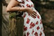 Ciąża - kobieta z dużym brzuchem