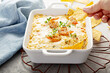 © Foodlovers - Spicy cheese and shrimp dip with tortilla chips
