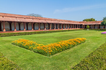 Canvas Print - Public Courtyard (Janta Darbar) in the ancient city Fatehpur Sikri, Uttar Pradesh state, India