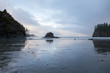 Wall Mural - Cloudy sunset on Second Beach of Olympic National Park, Washington