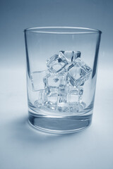 Sticker - glass with ice cubes