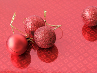 red christmas balls