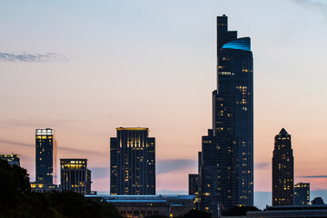 Fototapete - Beautiful Chicago skyscrapers at dusk