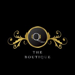 Poster - Golden Circle Q Logo Luxury Boutique vector template design concept.