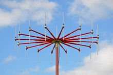 Red Airfield Antenna With Dipoles