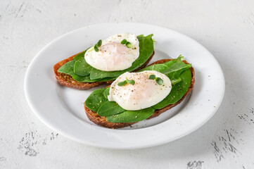 Poster - Sandwiches with spinach and poached egg