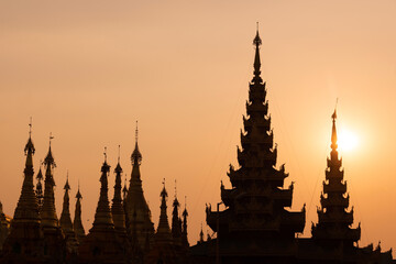 Wall Mural - Shwedagon pagoda at sunset, in Yangon Burma Myanmar