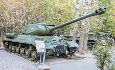 Heavy tank IS-2 sample 1943