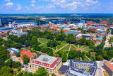 Fototapeta Krajobraz - Aerial view of Oval university campus in Ohio 