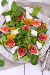 Wall Mural - Salad with fig and goat cheese