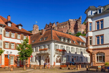 Wall Mural - Kornmarkt square and castle in Heidelberg by day, Germany